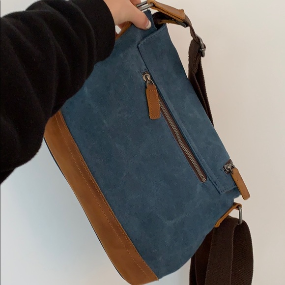 Cross body bag - Picture 2 of 5